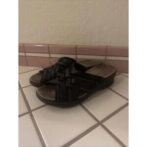 Clarks Women’s Leather Wedge Sandals‎ 7M Black Comfort Slip On Strappy Slide